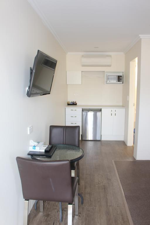 Centrepoint Motel Dubbo Exterior photo