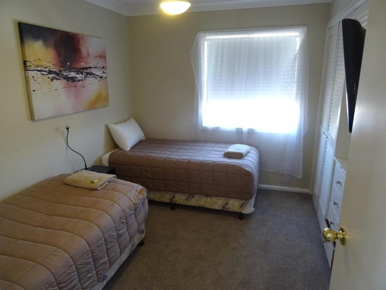 Centrepoint Motel Dubbo Exterior photo